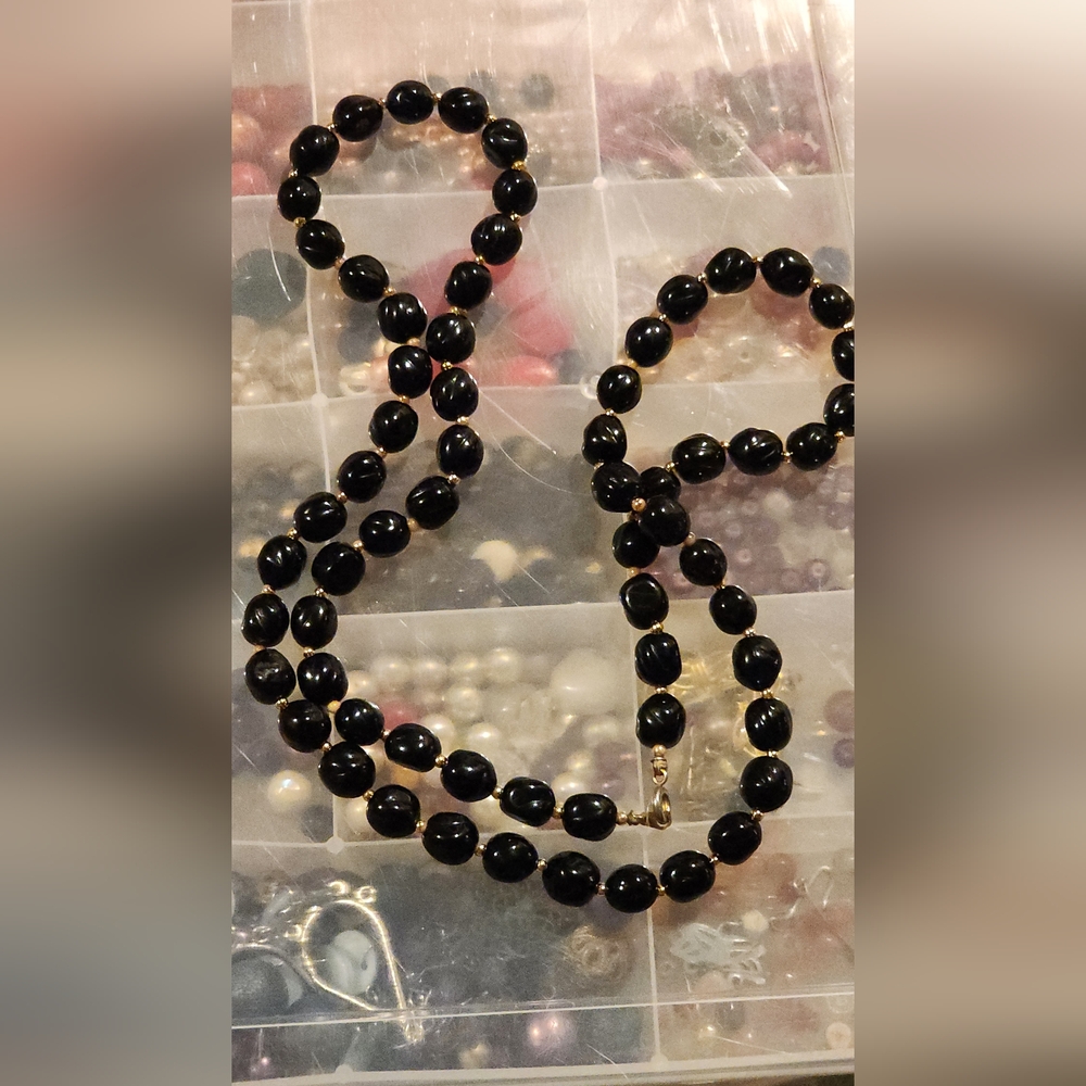 Vintage beaded necklace from 1950s era